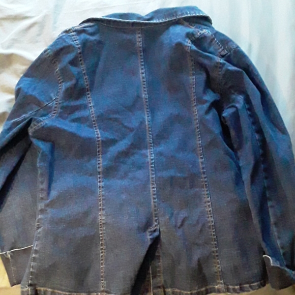 Jean jacket - Picture 2 of 2